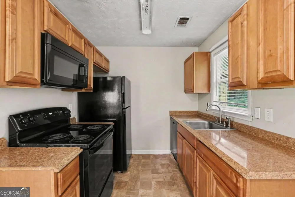 270 Knob DR Carrollton, GA 30116