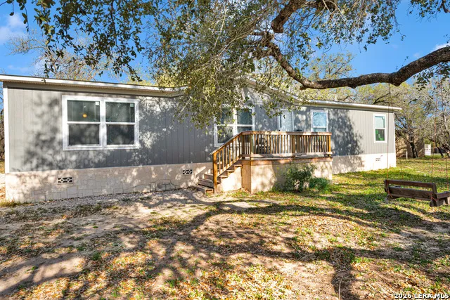 22915 Savannah Hts Von Ormy, TX 78073