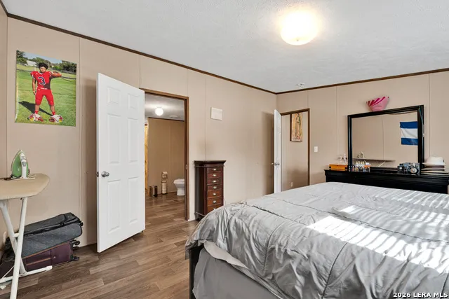 22915 Savannah Hts Von Ormy, TX 78073