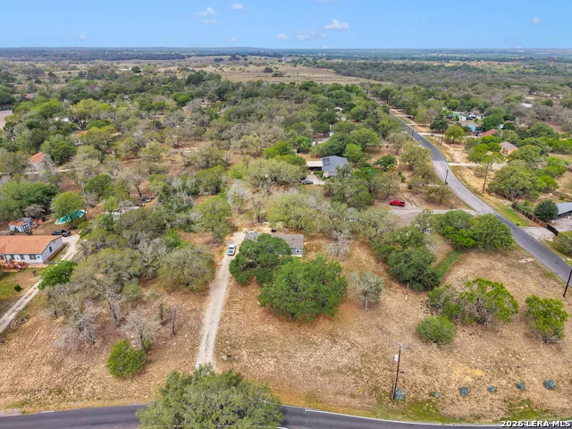 22915 Savannah Hts Von Ormy, TX 78073