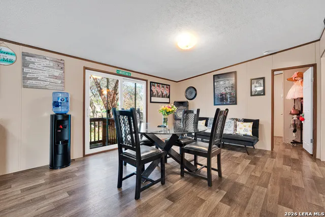 22915 Savannah Hts Von Ormy, TX 78073