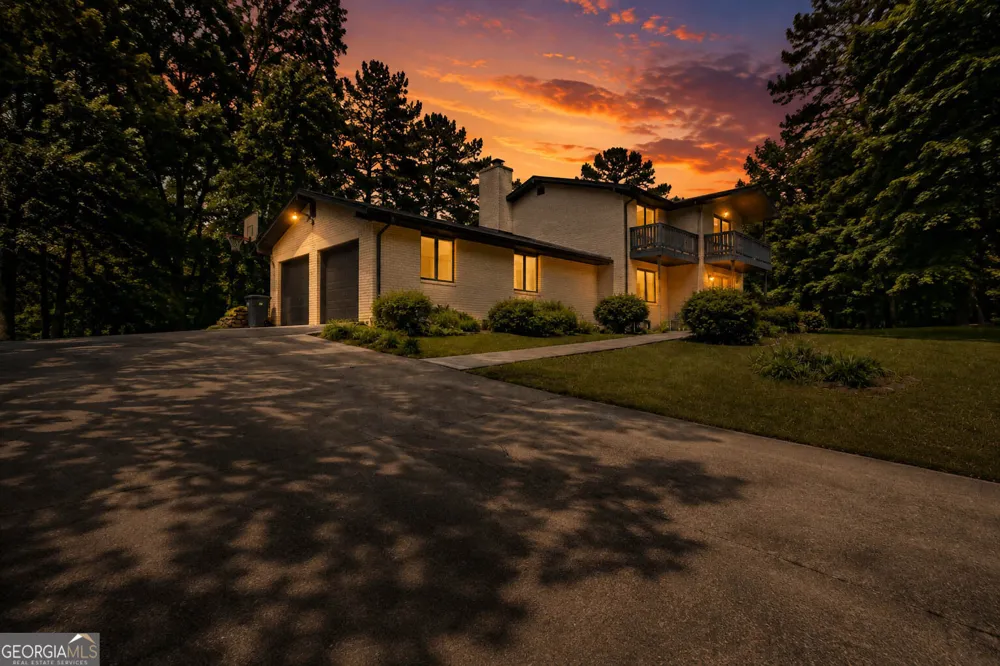 106 Anna Ridge DR Heflin, AL 36264
