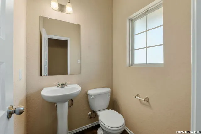 233 Bobwhite Way San Antonio, TX 78253