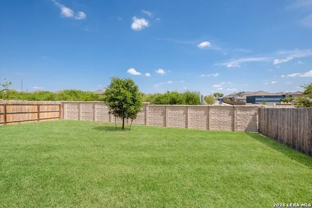 233 Bobwhite Way San Antonio, TX 78253