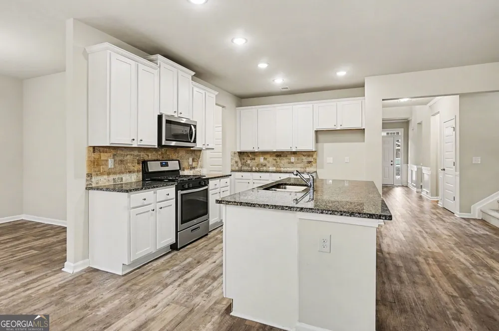2464 Hanover Woods RD Lithonia, GA 30058