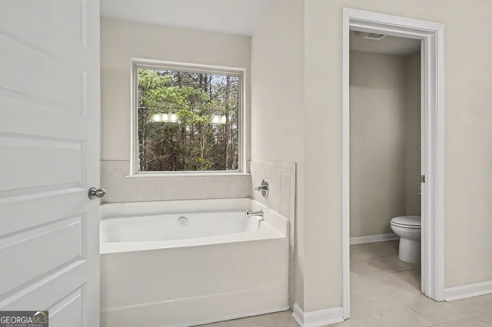 2464 Hanover Woods RD Lithonia, GA 30058