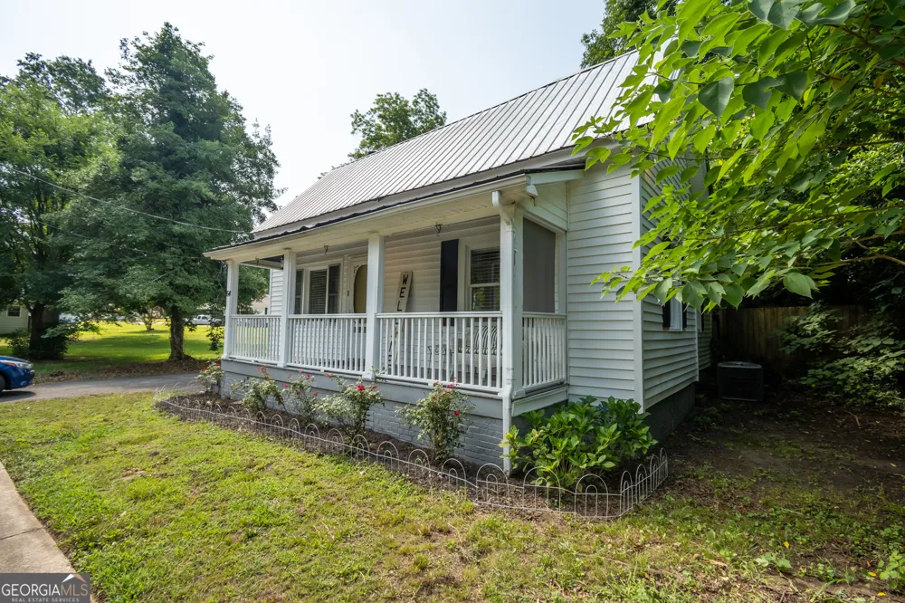64 Madison Commerce, GA 30529