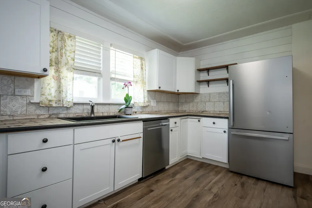 64 Madison Commerce, GA 30529