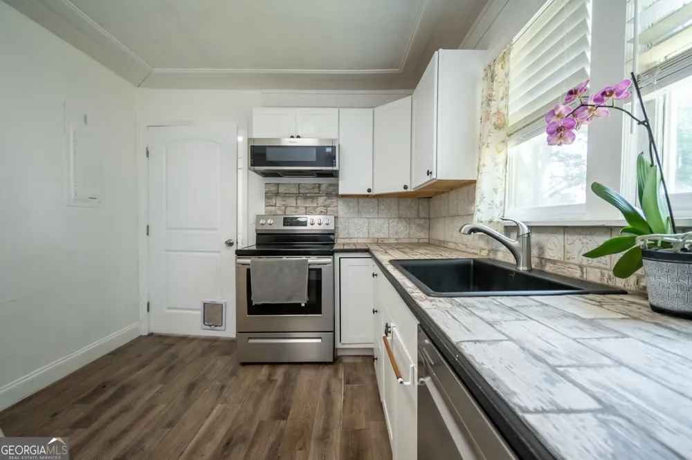 64 Madison Commerce, GA 30529