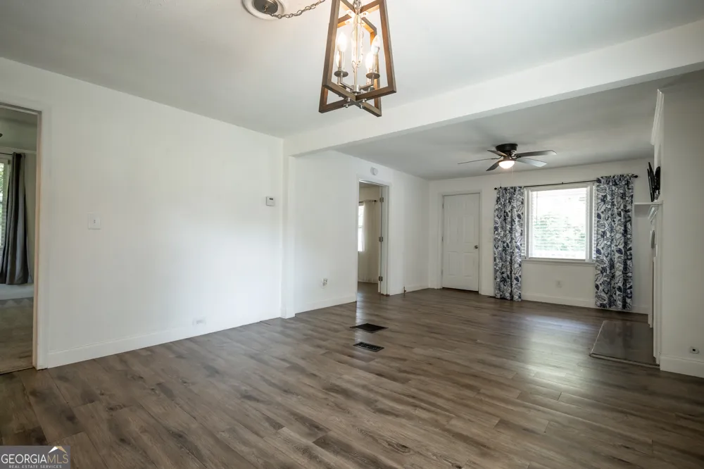64 Madison Commerce, GA 30529