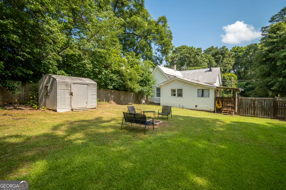 64 Madison Commerce, GA 30529