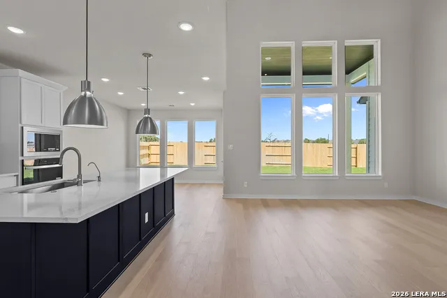 520 Paramus Park Cibolo, TX 78108