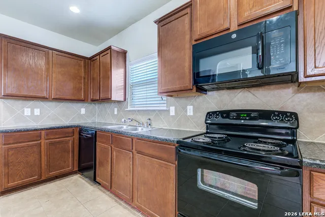 11418 Estufa Cyn San Antonio, TX 78245