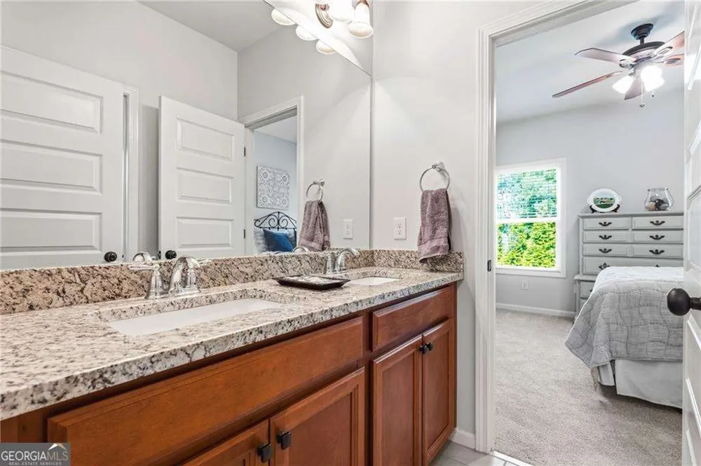 5455 Fishermans CV Gainesville, GA 30506