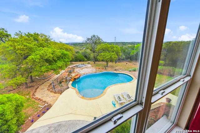 752 Taylor Bulverde, TX 78163