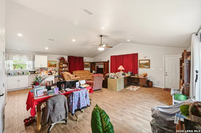 752 Taylor Bulverde, TX 78163