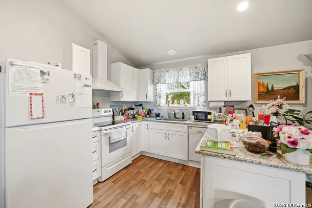 752 Taylor Bulverde, TX 78163