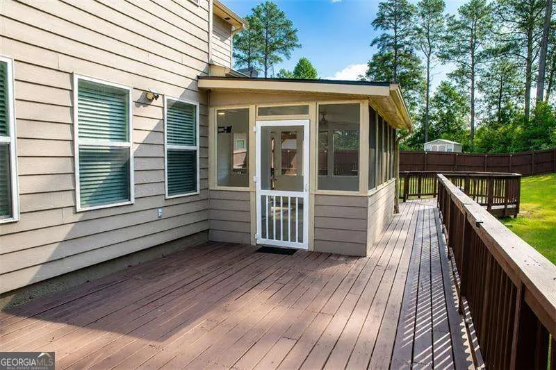 289 Greighmoor CT Loganville, GA 30052