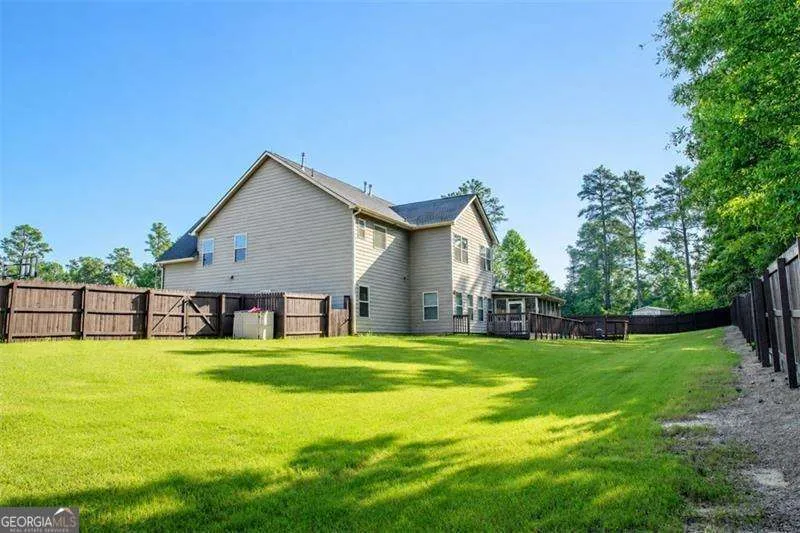 289 Greighmoor CT Loganville, GA 30052