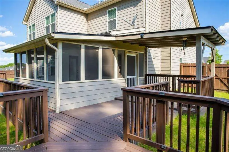 289 Greighmoor CT Loganville, GA 30052