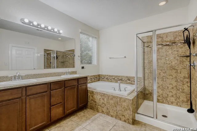1926 Lindal Pointe San Antonio, TX 78260