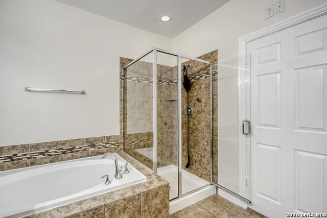 1926 Lindal Pointe San Antonio, TX 78260