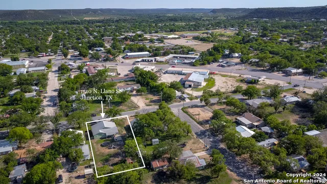 1510 llano Junction, TX 76849