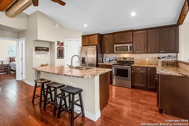 707 Park Shores Canyon Lake, TX 78133