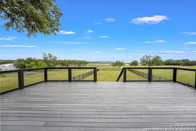 707 Park Shores Canyon Lake, TX 78133