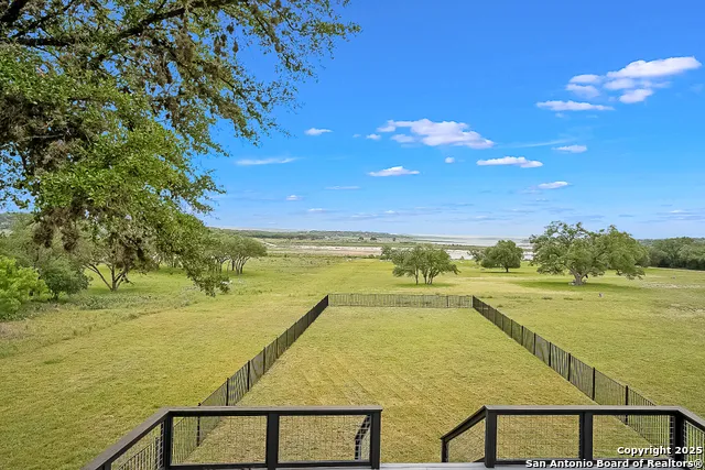 707 Park Shores Canyon Lake, TX 78133