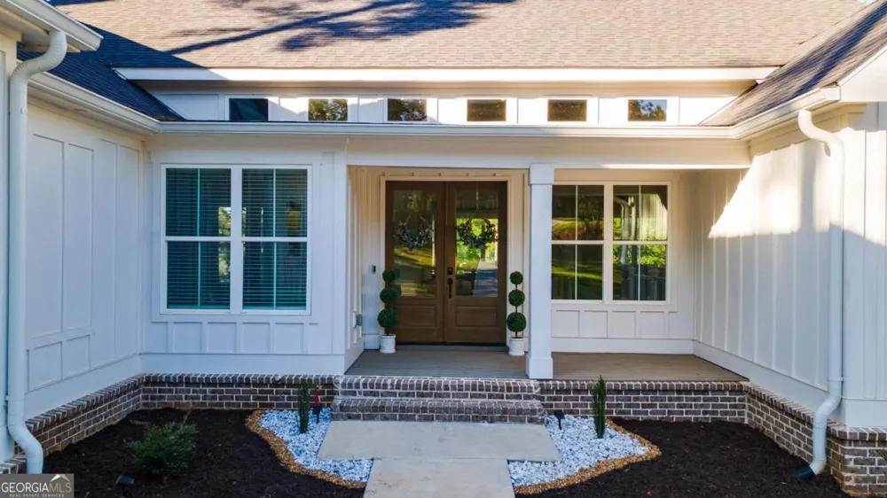 1080 Glen Eagle DR Greensboro, GA 30642