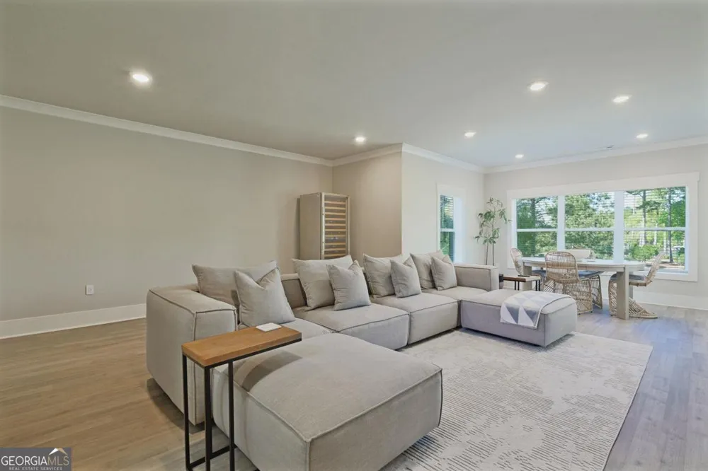 1080 Glen Eagle DR Greensboro, GA 30642
