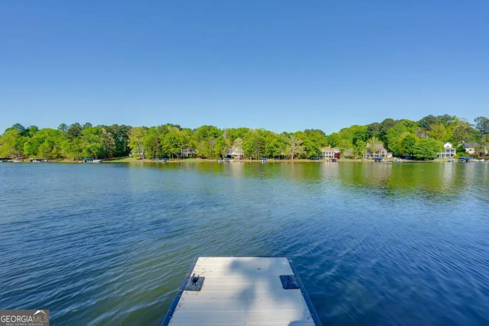 1080 Glen Eagle DR Greensboro, GA 30642