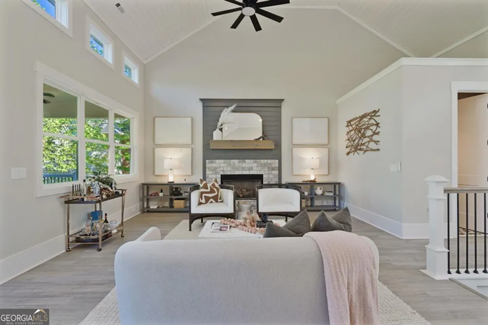 1080 Glen Eagle DR Greensboro, GA 30642
