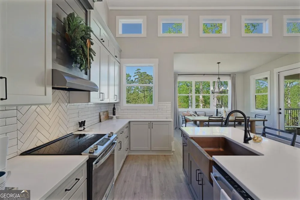 1080 Glen Eagle DR Greensboro, GA 30642
