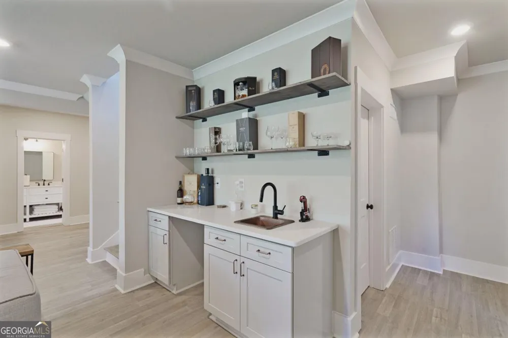 1080 Glen Eagle DR Greensboro, GA 30642