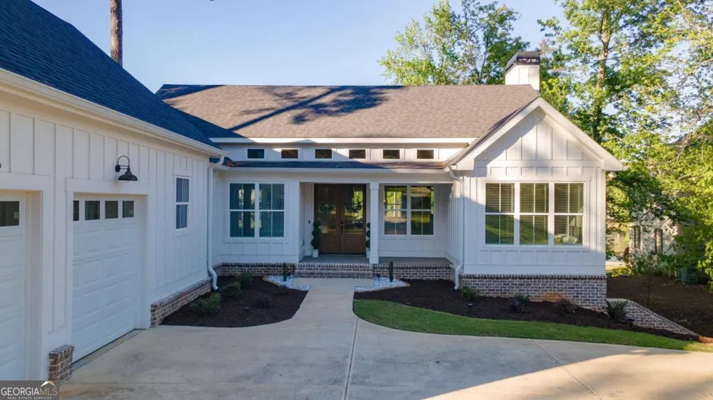 1080 Glen Eagle DR Greensboro, GA 30642