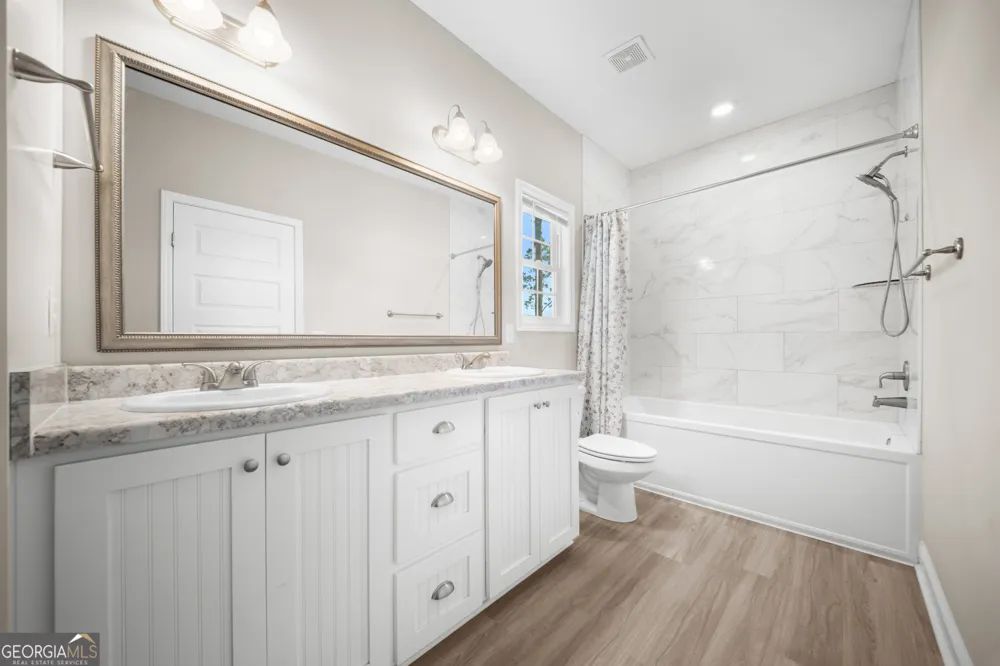 309 Tallulah BND Ellabell, GA 31308