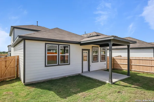 5611 Franklin Hills Von Ormy, TX 78073