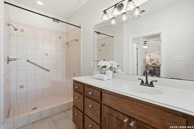 8 WALNUT GROVE RD Boerne, TX 78006