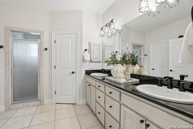 8 WALNUT GROVE RD Boerne, TX 78006