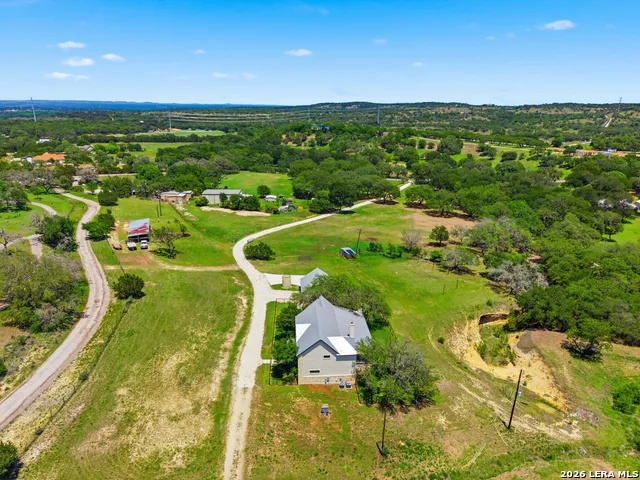 8 WALNUT GROVE RD Boerne, TX 78006
