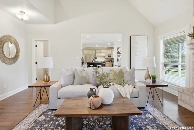 8 WALNUT GROVE RD Boerne, TX 78006