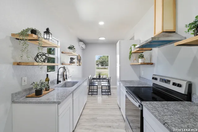 146 ISABEL ST San Antonio, TX 78210