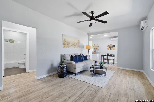 146 ISABEL ST San Antonio, TX 78210