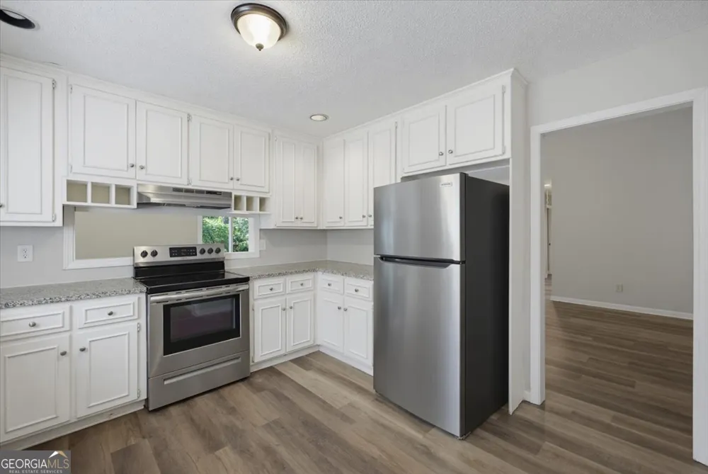 120 Softwood CIR Roswell, GA 30076
