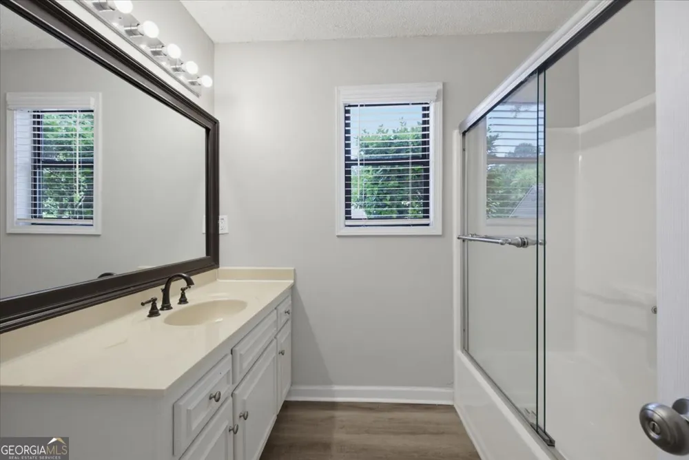 120 Softwood CIR Roswell, GA 30076