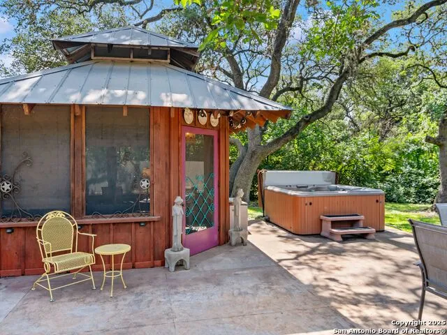 131 Bess St. Boerne, TX 78006