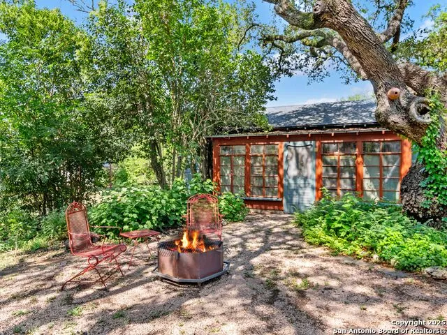 131 Bess St. Boerne, TX 78006
