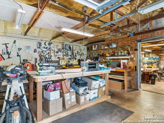 131 Bess St. Boerne, TX 78006